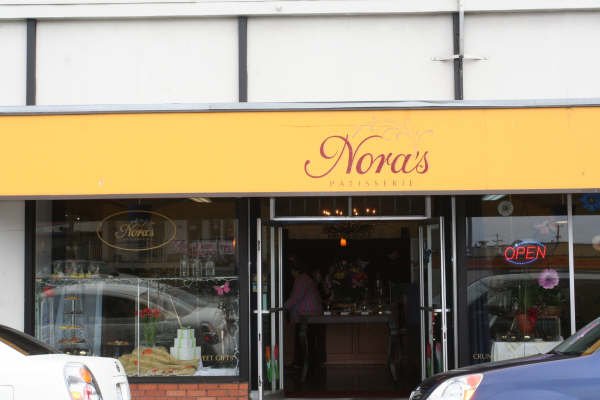 norasbakery04222009002.jpg